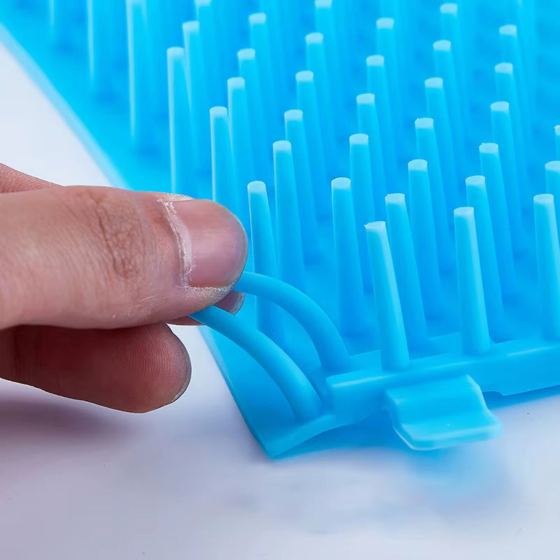 Portable Dog Paw Cleaner with Soft Silicone Combs and Quick Wash Foot Cleaning Bucket